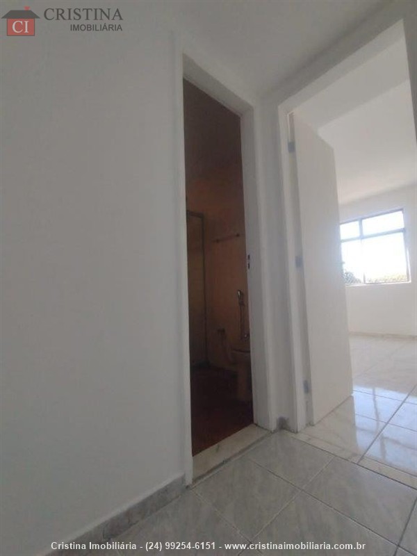 Apartamento para Alugar no Comercial em Resende