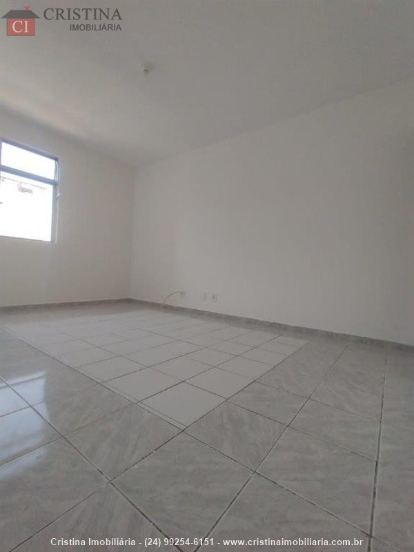 Apartamento para Alugar no Comercial em Resende