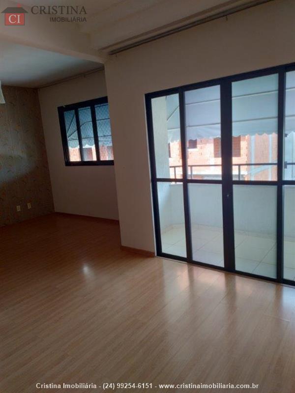 Cobertura a Venda no Comercial em Resende