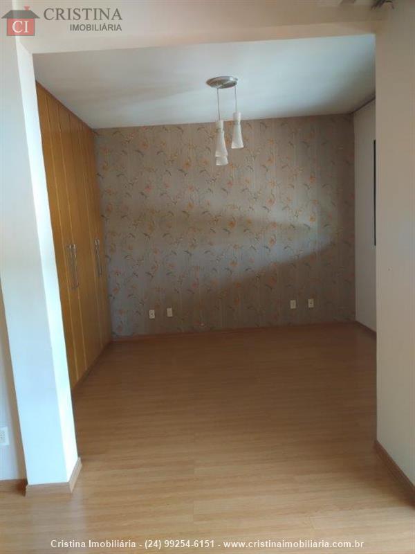 Cobertura a Venda no Comercial em Resende