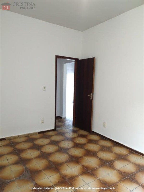 Casa para Alugar no Morada da Colina em Resende