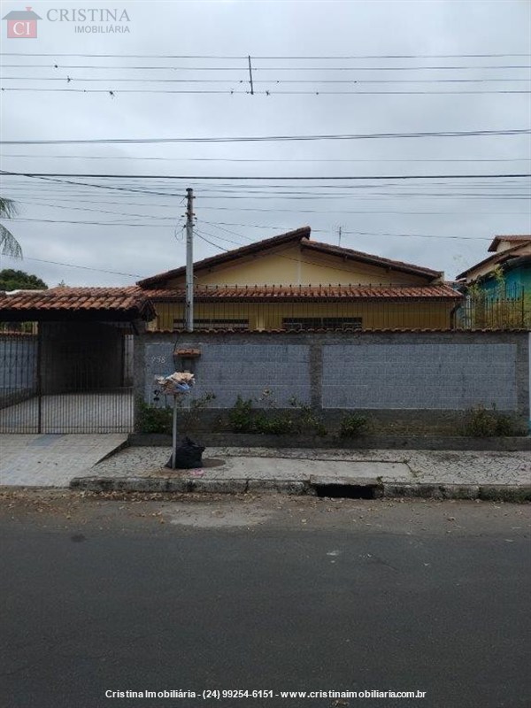 Casa para Alugar no Morada da Colina em Resende